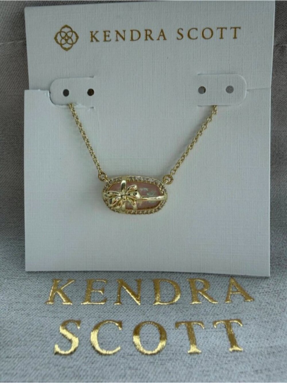 Kendra Scott Gold Pendant Necklace